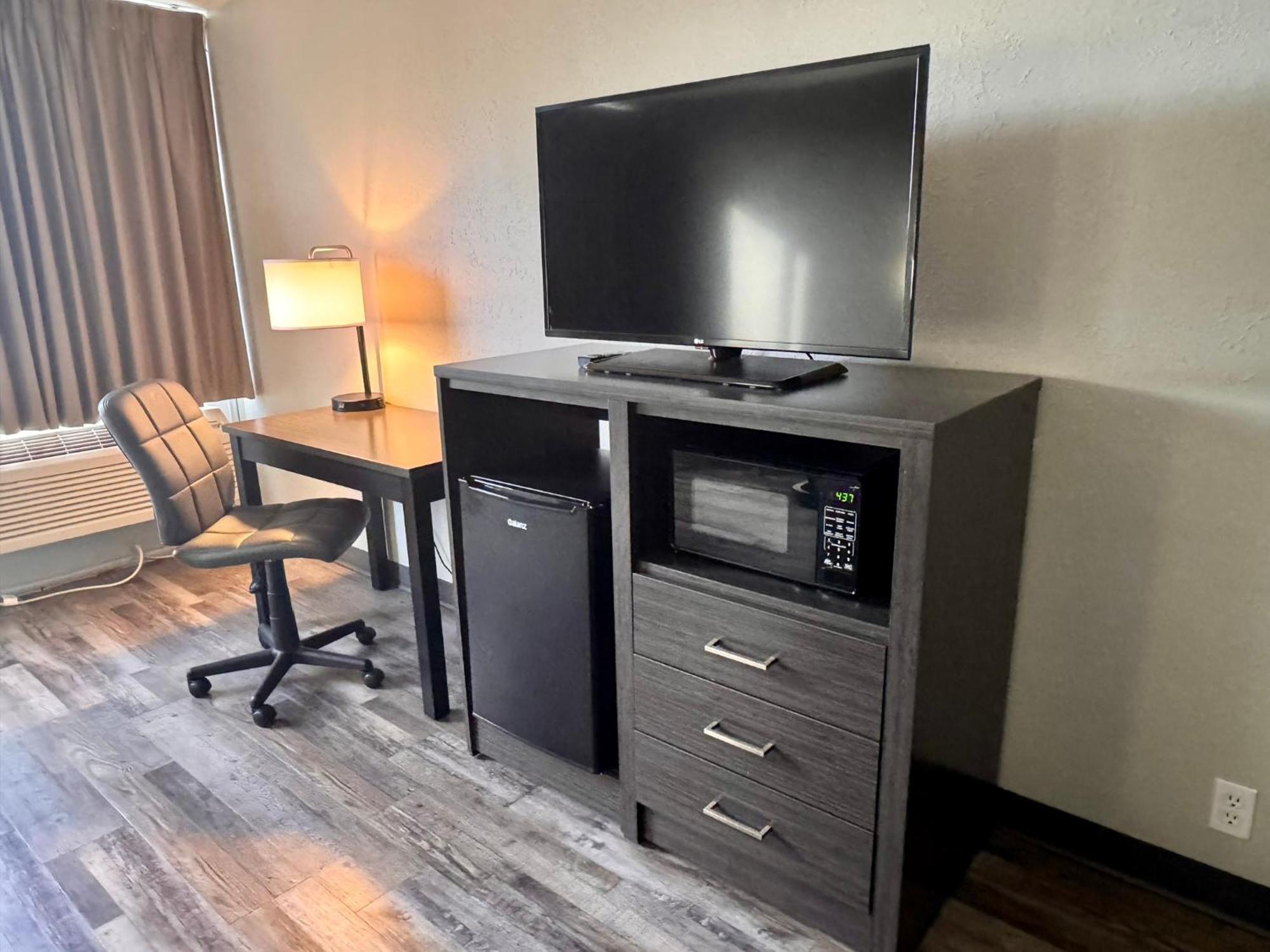 Super 8 By Wyndham Great Falls City Center ภายนอก รูปภาพ